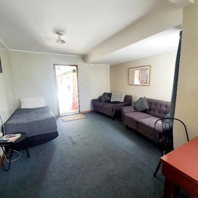 Chanel Court Motel Masterton Exteriör bild